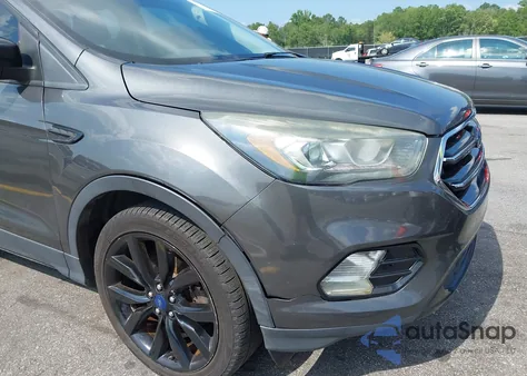 2017 Ford Escape Se из США, поврежденный, VIN 1FMCU0GD5HUB00721